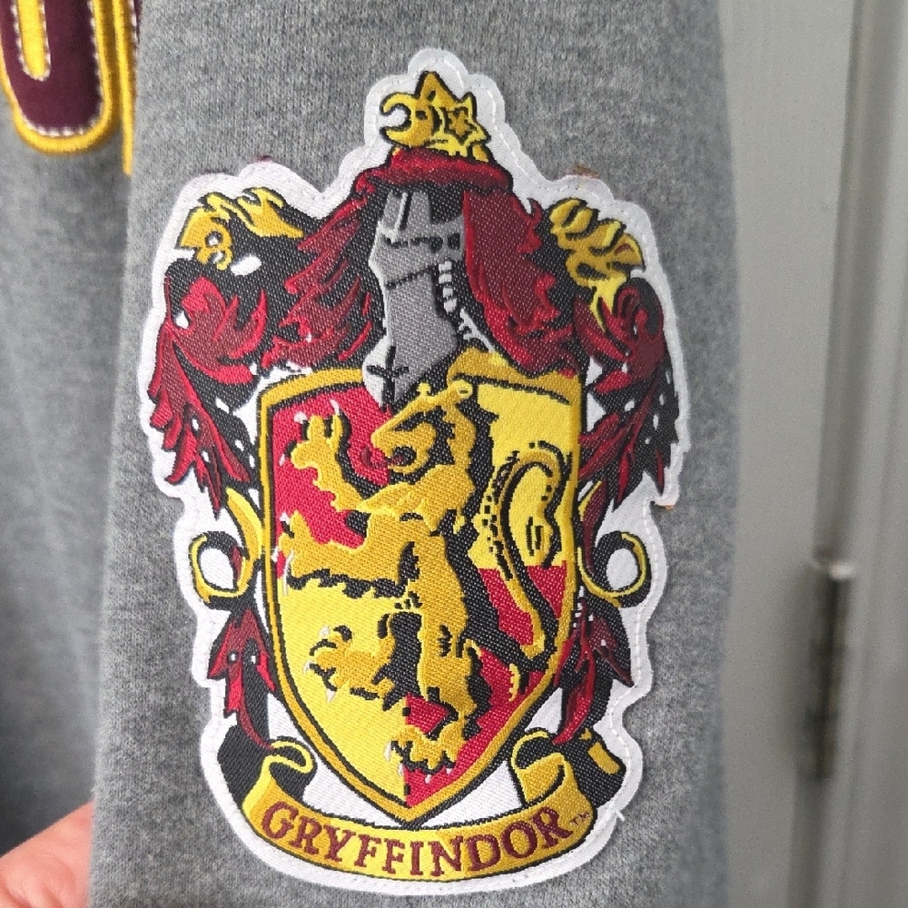 Harry Potter- Gryffindor Men's Sweatshirt - Picture 3 of 5